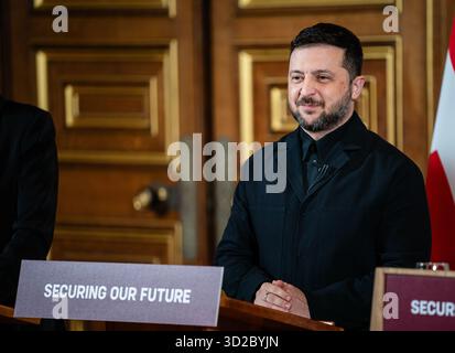 Londra, Regno Unito, 24 ottobre 2025. Il presidente ucraino Volodymyr Zelenskyy durante una conferenza stampa dopo un incontro con la Coalizione dei volenterosi sulla situazione in Ucraina. Bart Maat/Alamy Live News netherlands Out - belgio Out Foto Stock
