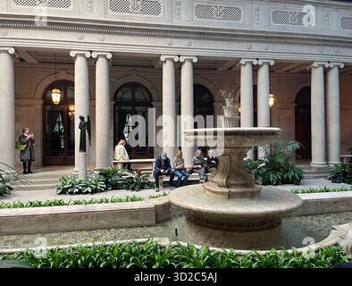 Il Garden Court recentemente restaurato presso la Frick Collection 1 East 71st Street New York, NY 10021 Foto Stock