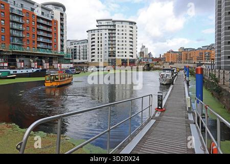 Taxi d'acqua a Leeds Dock, Leeds Foto Stock
