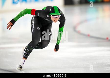Heerenveen, Paesi Bassi. 1 novembre 2025. HEERENVEEN, PAESI BASSI - 1 NOVEMBRE: Femke Kok durante i Campionati olandesi di pattinaggio su strada 2026 a Thialf il 1° novembre 2025 a Heerenveen, Paesi Bassi. (Foto di Douwe Bijlsma/Orange Pictures) credito: Orange Pics BV/Alamy Live News Foto Stock