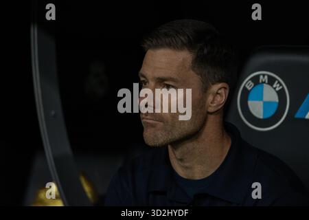 Madrid, Spagna. 1 novembre 2025. Madrid, Spagna.1 novembre 2025 Xabi Alonso, allenatore del Real Madrid, visto durante la partita EA SPORTS LaLiga 2025-2026 tra Real Madrid e Valencia, ​​played allo stadio Santiago Bernabéu. Punteggio finale: Real Madrid 4 - 0 Valencia credito: D. Canales Carvajal/Alamy Live News Foto Stock