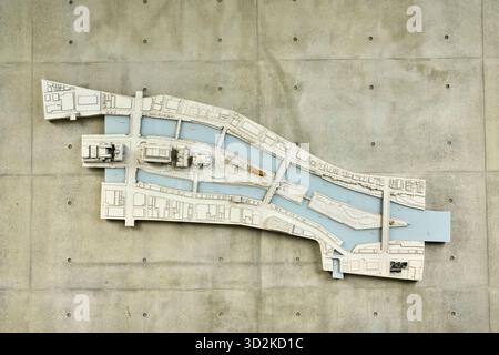 Una mappa 3D dettagliata dell'isola di Nakanoshima all'ingresso della foresta del libro per bambini di Nakanoshima a Osaka Foto Stock