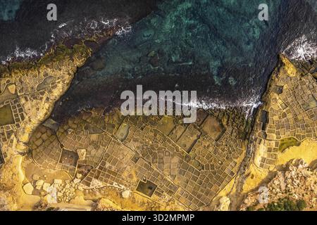 Vista aerea delle saline a Malta, Malta Foto Stock