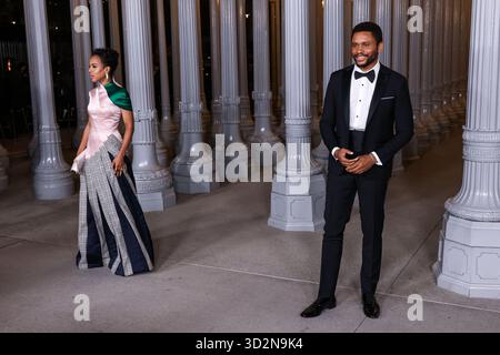 Los Angeles, Stati Uniti. 1 novembre 2025. MUSEUM ROW, MIRACLE MILE, LOS ANGELES, CALIFORNIA, USA - 01 NOVEMBRE: Kerry Washington e il marito Nnamdi Asomugha arrivano al 14° Annual LACMA (Los Angeles County Museum of Art) Art Film Gala 2025 presentato da Gucci tenuto al Los Angeles County Museum of Art il 1° novembre 2025 a Museum Row, Miracle Mile, Los Angeles, California, Stati Uniti. (Foto di Xavier Collin/Image Press Agency) credito: Image Press Agency/Alamy Live News Foto Stock