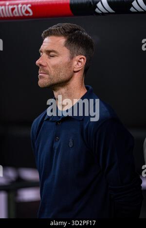 Madrid, Madrid, Spagna. 1 novembre 2025. Xabi Alonso, allenatore del Real Madrid, è stato visto durante la partita di calcio LaLiga EA Sports tra il Real Madrid CF e il Valencia CF all'Estadio Santiago Bernabeu il 1° novembre 2025 a Madrid, Spagna. (Credit Image: © Alberto Gardin/ZUMA Press Wire) SOLO PER USO EDITORIALE! Non per USO commerciale! Foto Stock