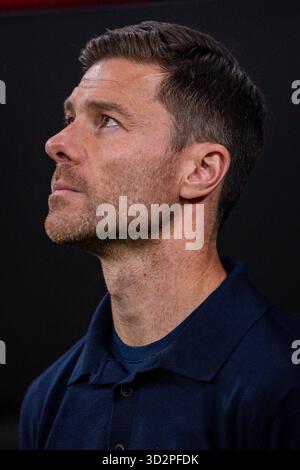 Madrid, Madrid, Spagna. 1 novembre 2025. Xabi Alonso, allenatore del Real Madrid, è stato visto durante la partita di calcio LaLiga EA Sports tra il Real Madrid CF e il Valencia CF all'Estadio Santiago Bernabeu il 1° novembre 2025 a Madrid, Spagna. (Credit Image: © Alberto Gardin/ZUMA Press Wire) SOLO PER USO EDITORIALE! Non per USO commerciale! Foto Stock