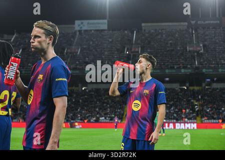 Barcellona, ESP. 2 novembre 2025. FC BARCELONA vs ELCHE CF 2 novembre 2025 Fermin Lopez (16) del FC Barcelona durante la partita tra FC Barcelona e Elche CF corrispondente alla nona giornata di la Liga EA Sports allo Stadio Olimpico Lluis Companys di Montjuic a Barcellona, Spagna. Crediti: Rosdemora/Alamy Live News Foto Stock