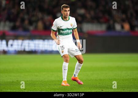 Barcellona, Spagna. 3 novembre 2025. Alvaro Nunez dell'Elche CF durante la partita della Liga EA Sports tra FC Barcelona e Elche CF giocata al Lluis Companys Stadium il 2 novembre 2025 a Barcellona, Spagna. (Foto di Bagu Blanco/PRESSIN) credito: PRESSINPHOTO SPORTS AGENCY/Alamy Live News Foto Stock