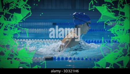 Esecuzione di un'atleta freestyle in costume da bagno che taglia la corsia della piscina con sovrapposizioni digitali al neon Foto Stock