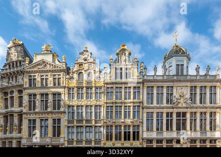 La Gilda barocca ospita facciate sulla Grand Place (Grote Markt) di Bruxelles, Belgio Foto Stock
