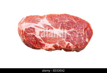 Fetta di carne di maiale con grasso isolato su bianco, vista dall'alto, percorso di ritaglio Foto Stock