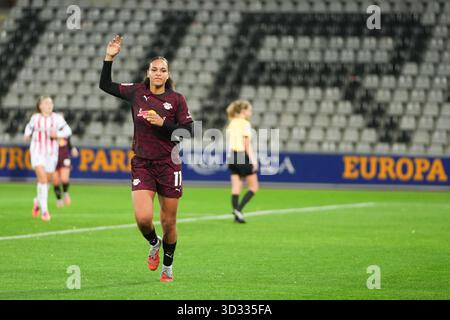 Lisa Baum (RB Leipzig, 11) Google Pixel Frauen-Bundesliga [Bundesliga]: Friburgo vs. RB Leipzig Dreisamstadion, 03.11.2025 “LE NORMATIVE DFB/DFL VIETANO QUALSIASI USO DI FOTOGRAFIE COME SEQUENZE DI IMMAGINI E/O QUASI-VIDEO”. Foto Stock