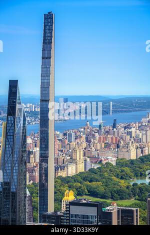 Stuzzichini dello skyline di New York City e vista su Central Park, Stati Uniti d'America Foto Stock