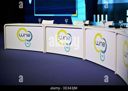 Villepinte, Francia. 4 novembre 2025. Illustrazione dell'esposizione mondiale del nucleare al Villepinte Exhibition Center il 4 novembre 2025. Foto di Tomas Stevens/ABACAPRESS.COM credito: Abaca Press/Alamy Live News Foto Stock