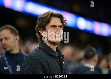 Londra, Regno Unito. 4 novembre 2025. Thomas Frank Manager del Tottenham Hotspur durante la partita UEFA Champions League - League Phase: Tottenham Hotspur vs FC Copenhagen allo stadio Tottenham Hotspur di Londra. Questa immagine è SOLO per USO EDITORIALE. Licenza richiesta da Football DataCo per qualsiasi altro utilizzo. Crediti: MARTIN DALTON/Alamy Live News Foto Stock