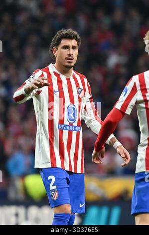 Madrid, Spagna. 5 novembre 2025. Jose Gimenez dell'Atletico de Madrid visto durante la partita di UEFA Champions League tra l'Atletico de Madrid e il R Union Saint Gilloise all'Estadio Metropolitano. Punteggio finale; Atletico de Madrid 3-1 R Union Saint Gilloise credito: SOPA Images Limited/Alamy Live News Foto Stock