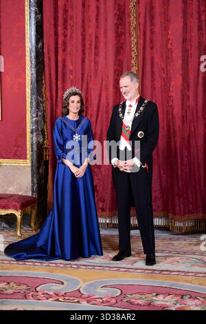 Madrid, Spagna. 5 novembre 2025. Il re spagnolo Felipe vi e la regina Letizia con il sultano di Oman Haitham bin Tariq al Busaid una cena di gala al Palazzo reale, a Madrid, a causa del viaggio ufficiale del sultano dell'Oman in Spagna, a Madrid martedì 4 novembre 2025. Crediti: CORDON PRESS/Alamy Live News Foto Stock
