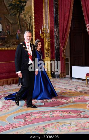 Madrid, Spagna. 5 novembre 2025. Il re spagnolo Felipe vi e la regina Letizia con il sultano di Oman Haitham bin Tariq al Busaid una cena di gala al Palazzo reale, a Madrid, a causa del viaggio ufficiale del sultano dell'Oman in Spagna, a Madrid martedì 4 novembre 2025. Crediti: CORDON PRESS/Alamy Live News Foto Stock