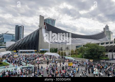 Yoyogi National Stadium, progettato dall'architetto Kenzo Tange per i Giochi Olimpici estivi del 1964. Tokyo, Giappone Foto Stock