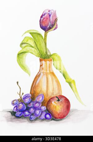 Fiore di tulipani in vaso di ceramica con natura morta di uva e mela - illustrazione di pittura acrilica fatta a mano su sfondo artistico di carta bianca Foto Stock