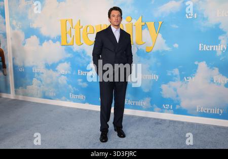 5 novembre 2025 - Los Angeles, California - Miles Teller. Proiezione speciale del film "Eternity" all'AMC Century City 15. (Credit Image: © AdMedia via ZUMA Press Wire) SOLO PER USO EDITORIALE! Non per USO commerciale! Foto Stock