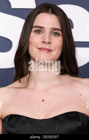 Los Angeles, Stati Uniti. 6 novembre 2025. LOS ANGELES, CALIFORNIA, USA - 05 NOVEMBRE: L'attrice norvegese Inga Ibsdotter Lilleaas arriva alla prima di Los Angeles del "valore sentimentale" di Neon, tenutasi al DGA Theater Complex presso la Directors Guild of America il 5 novembre 2025 a Los Angeles, California, Stati Uniti. (Foto di Xavier Collin/Image Press Agency) credito: Image Press Agency/Alamy Live News Foto Stock