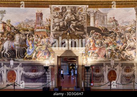 Trionfo di Furio Camillo, Francesco de' Rossi detto Salviati, 1543-1545, affreschi, Appartamenti dei Priori, camera del pubblico, Palazzo Vecchio, Flo Foto Stock
