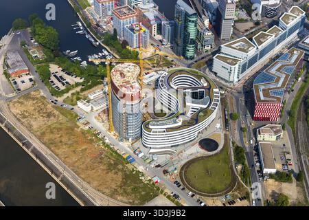 Veduta aerea del cantiere della sede della trivago all'ingresso del porto mediatico di Duesseldorf a Duesseldorf nel distretto III sulla destra Foto Stock
