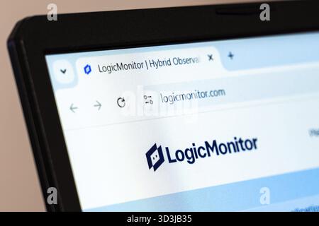 New York, USA - 26 gennaio 2025: Homepage del sito Web di monitoraggio dell'infrastruttura cloud ibrida LogicMonitor Foto Stock