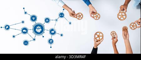 Una rappresentazione visiva della collaborazione nella strategia aziendale, che mostra diverse mani che interagiscono con meccanismi di trasmissione su un diagramma di rete per Foto Stock