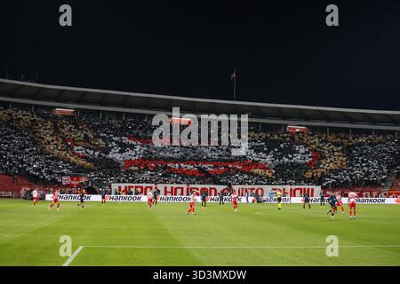 Belgrado, Serbia. 6 novembre 2025. Coreografia dei tifosi della Stella Rossa sulla partita di calcio UEFA Europa League tra Crvena Zvezda - LOSC Lille. Foto Stock
