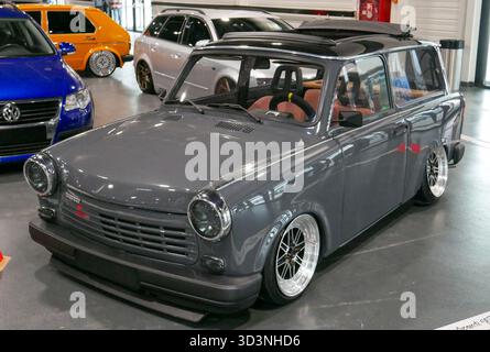 oldtimer trabant 601 al salone di auto-tuning di budapest alle 2023 Foto Stock