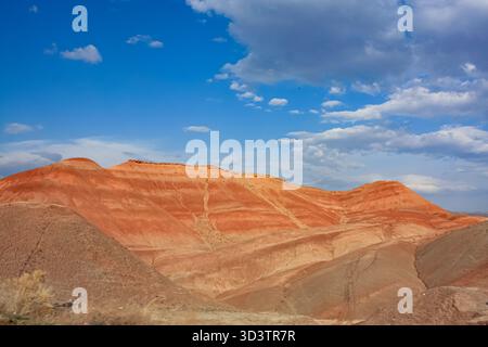 Montagne rosse color arcobaleno in Turchia, provincia di Erzurum Foto Stock