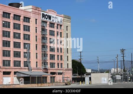 LOS ANGELES, CALIFORNIA - 23 ottobre 2025: ROW DTLA bldg 3 in Warehouse Street. Foto Stock