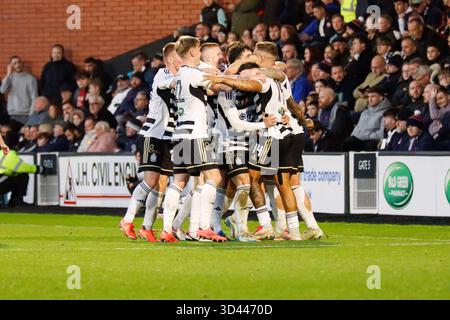 Glasgow, Scozia, Regno Unito. 8 novembre 2025. Durante il match per il titolo SPFL tra Queen's Parks e Raith Rovers. Crediti: Jacob Hughes/Alamy Live News Foto Stock