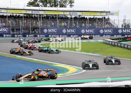 San Paolo, BRA. 11/08/2025. Lando Norris del Regno Unito alla guida della (4) McLaren F1 Team MCL39 Mercedes, durante la Formula 1 MSC Cruises grande Premio De Sao Paulo 2025. Crediti: Alessio Morgese / Alamy live news Foto Stock