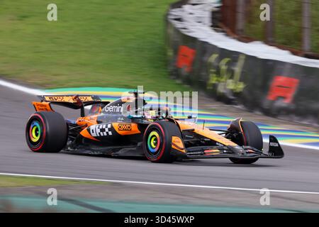 San Paolo, BRA. 11/08/2025. Oscar Piastri dell'Australia alla guida del (81) McLaren F1 Team MCL39 Mercedes, durante la Formula 1 MSC Cruises grande Premio De Sao Paulo 2025. Crediti: Alessio Morgese / Alamy live news Foto Stock