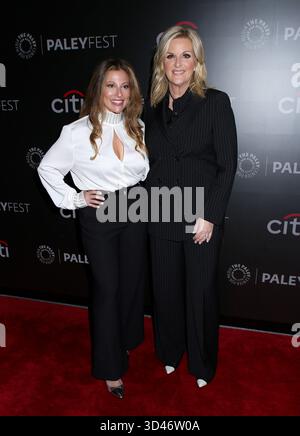 New York, Stati Uniti. 8 novembre 2025. New York, Stati Uniti. 8 novembre 2025. Valerie Greenberg e Trisha Yearwood partecipano al PaleyFest NY 2025: 'In His Own Words: An Evening with Trisha Yearwood' tenutosi al Paley Museum l'8 novembre 2025 a New York, NY © Steven Bergman/AFF-USA.COM Credit: AFF/Alamy Live News Foto Stock