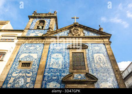 La Cappella di Santa Catarina, detta anche Cappella delle Anime, si trova a Porto, Portogallo Foto Stock