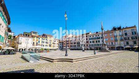 Piazza Giacomo Matteotti a Udine, Italia Foto Stock