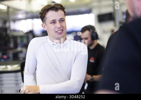 FLEMING Tom (gbr), Manthey 1st Phorm, Porsche 911 GT3 R LMGT3 #92, LM GT3, azione durante il Rookie test 2025 del FIA World Endurance Championship 2025, il 9 novembre 2025 sul circuito Internazionale del Bahrain a Sakhir, in Bahrain Foto Stock