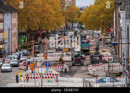 Importante cantiere a Alleestraße nel centro di Bochum, lavori stradali, creazione di nuove piste ciclabili, marciapiedi, superfici stradali, rinnovo di fognature e Foto Stock