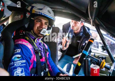 CONSTANT Louis, coppa Mathieu, Hyundai i20N Rally2, portait durante il Rallye Terre de Vaucluse 2025, 7° round del Championnat de France des rallyes Terre 2025, dall'8 al 9 novembre 2025 a Courthézon, Francia - Photo Bastien Roux/DPPI credito: DPPI Media/Alamy Live News Foto Stock