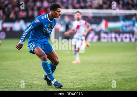Madrid, Espagne. 9 novembre 2025. Jude Bellingham del Real Madrid durante il campionato spagnolo di LaLiga tra Rayo Vallecano e Real Madrid CF il 9 novembre 2025 all'Estadio de Vallecas di Madrid, Spagna - foto Alexandre Martins/DPPI credito: DPPI Media/Alamy Live News Foto Stock