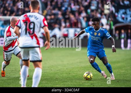 Madrid, Espagne. 9 novembre 2025. Vinicius Junior del Real Madrid durante il campionato spagnolo di LaLiga tra Rayo Vallecano e Real Madrid CF il 9 novembre 2025 all'Estadio de Vallecas di Madrid, Spagna - foto Alexandre Martins/DPPI Credit: DPPI Media/Alamy Live News Foto Stock