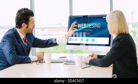 Il software di disegno di Web site fornisce il modello modish per il commercio al dettaglio in linea ed e-commercio Foto Stock