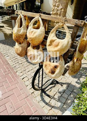Ka'ak pane libanese in bicicletta Foto Stock