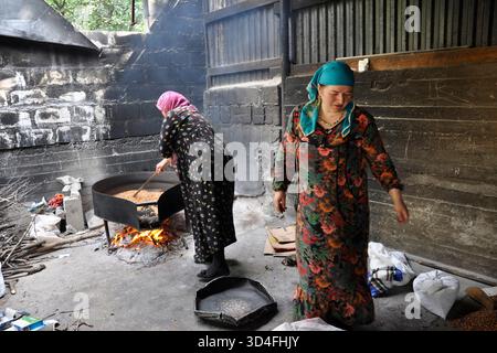 Russia. Dagestan. AnSalta villaggio. la vita quotidiana Foto Stock