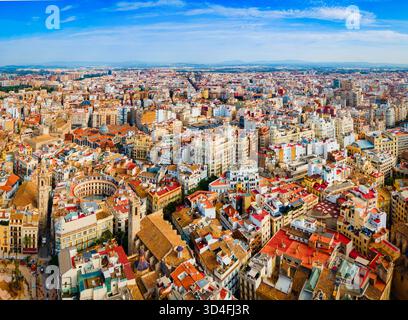 Vista panoramica aerea della città di Valencia. Valencia è il terzo comune più popolato della Spagna. Foto Stock
