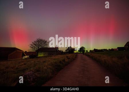 L'imponente tempesta Aurora colpisce il Galles, queste immagini provengono dal villaggio tedesco sulle catene militari di Sennybridge Foto Stock